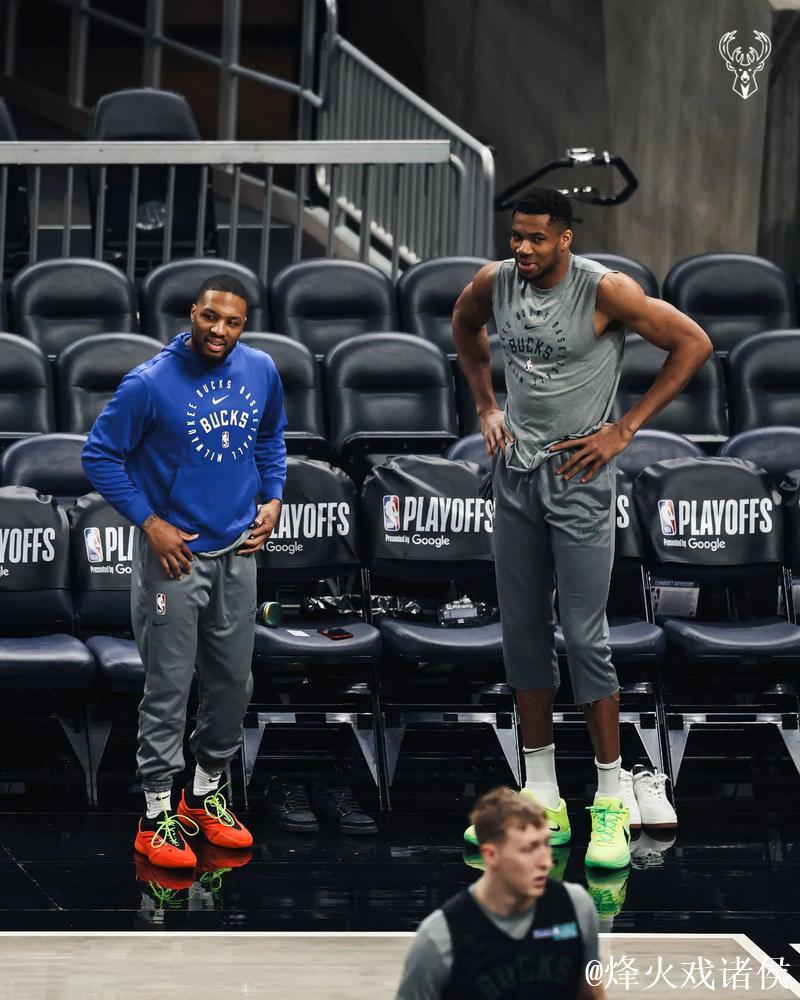 利拉德与字母哥联手轰下63分,三球空砍50分,雄鹿险胜黄蜂豪取4连胜 利拉德与字母哥联手轰下63分,三球空砍50分,雄鹿险胜黄蜂豪取4连胜