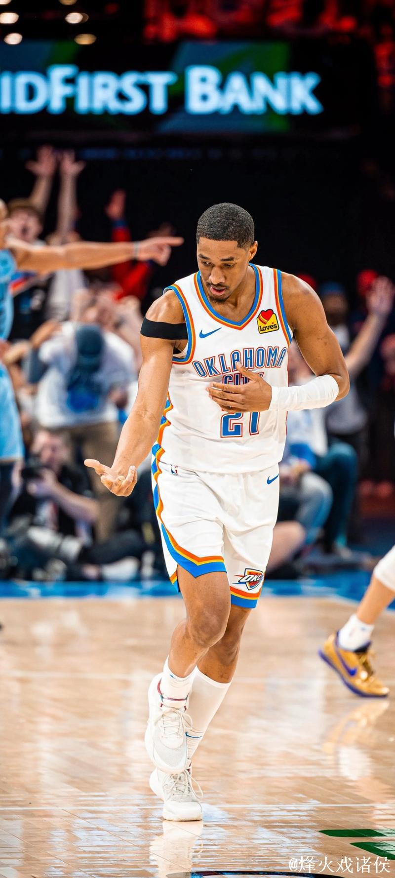 亚历山大41分雷霆大胜奇才8连胜 快船险胜灰熊 亚历山大41分雷霆大胜奇才8连胜 快船险胜灰熊